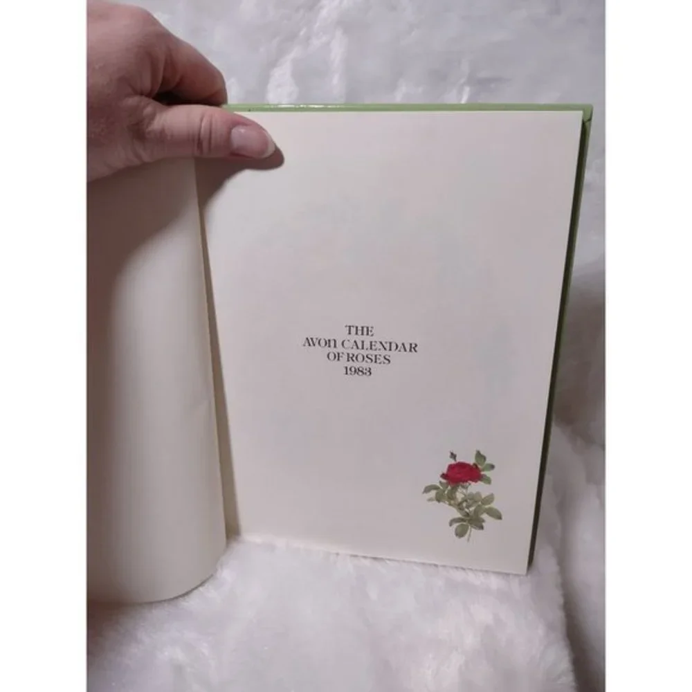 The‎ Avon Calendar of Roses 1984 Hard Cover Unused vintage